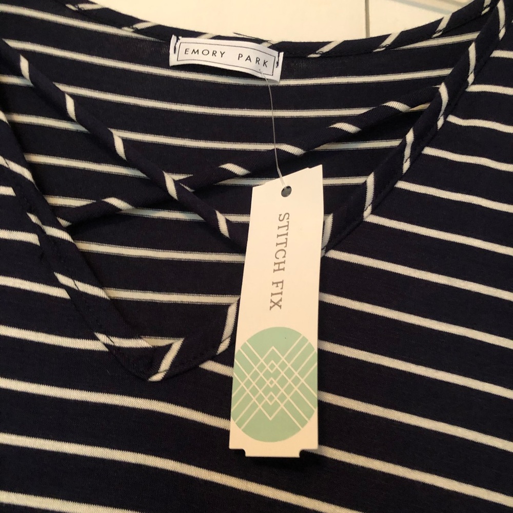 Blouse - Picture 2 of 3